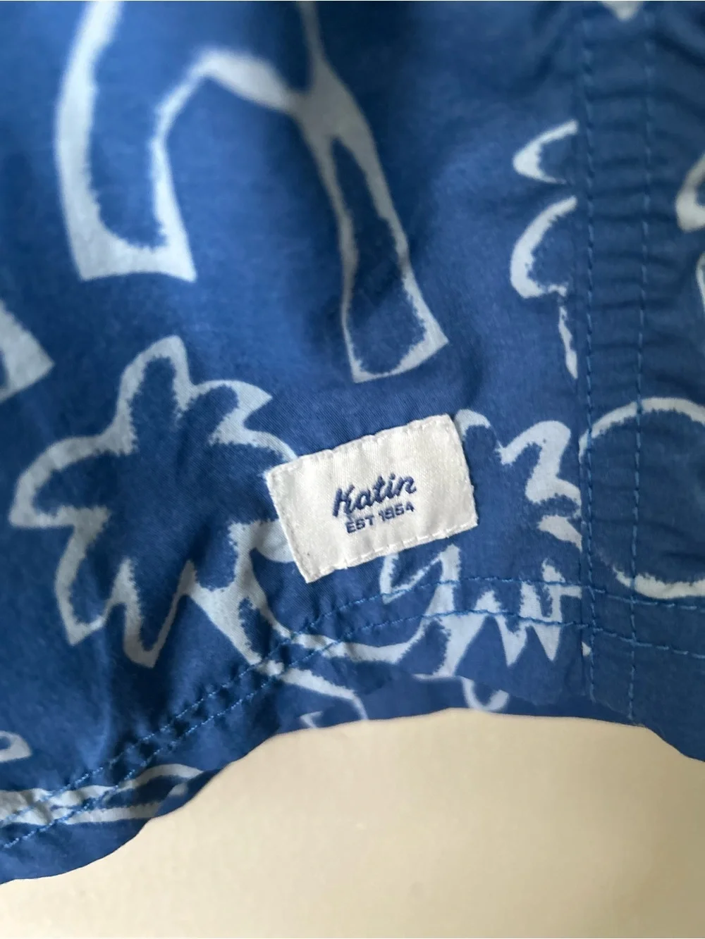 Katin boy’s Blue Palm-Pattern Swim Trunks, Sz XL (18-20) youth